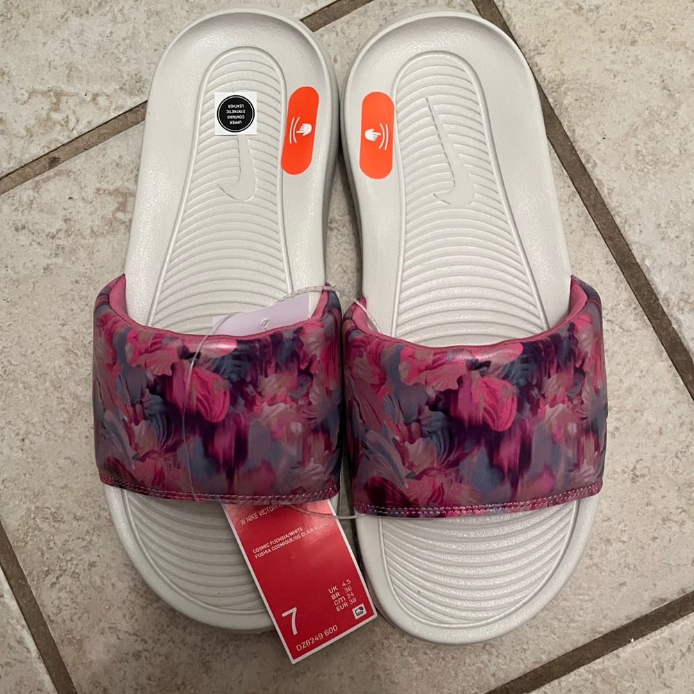 Nike slides